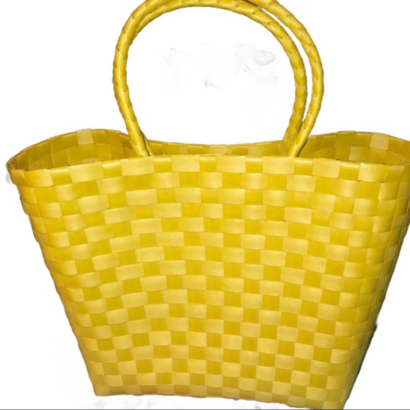 🔥HP🔥New Yellow Weaved & Wicker Style Tote - Picture 2 of 3